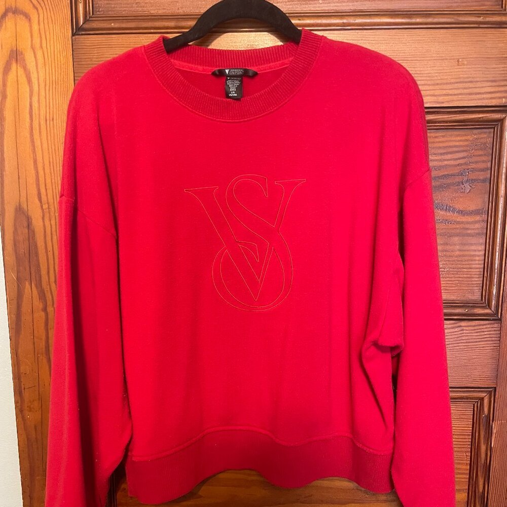 Victoria Secret On Point Women’s Red Emblem Crewneck Sweater Logo Size Large